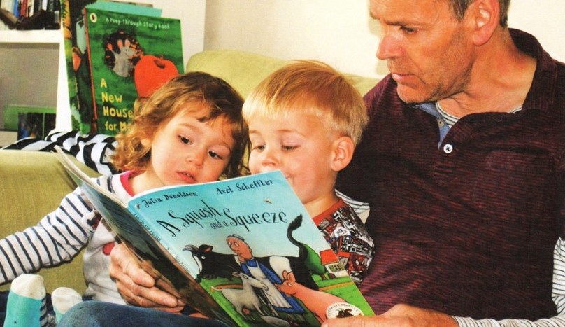 Story time with a childminder CM2